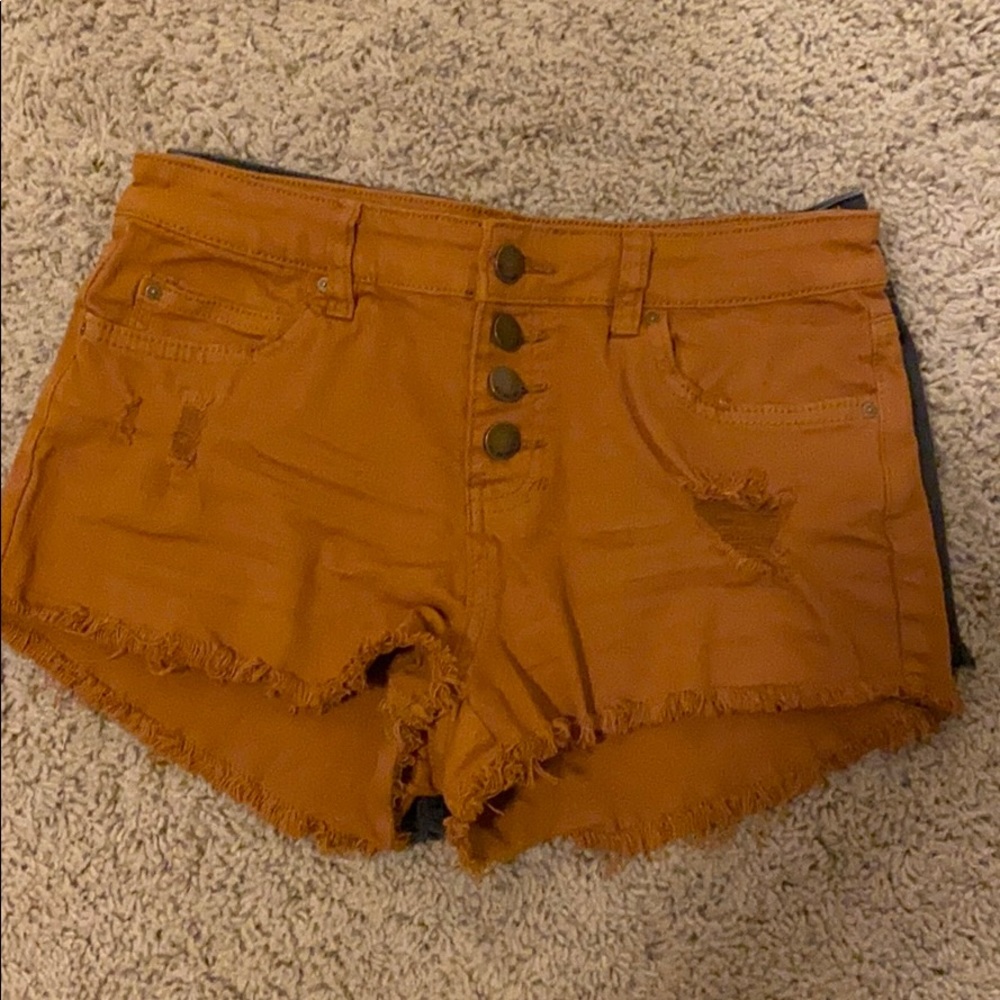 BILLABONG SHORTS- SIZE 27